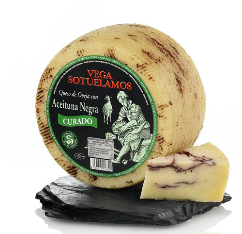 Alter Käse mit schwarzer Olive VEGA SOTUELAMOS Schafsmilch 3 Kg
