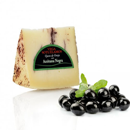 Alter Käse mit schwarzer Olive VEGA SOTUELAMOS Scahfsmilch Keile 200 Gr