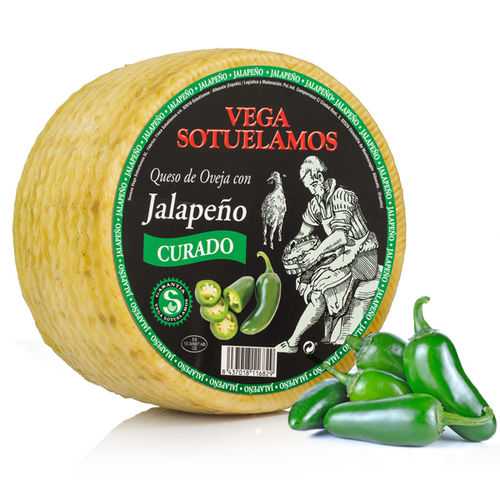 Cheese VEGA SOTUELAMOS Sheep with Jalapeño Cured